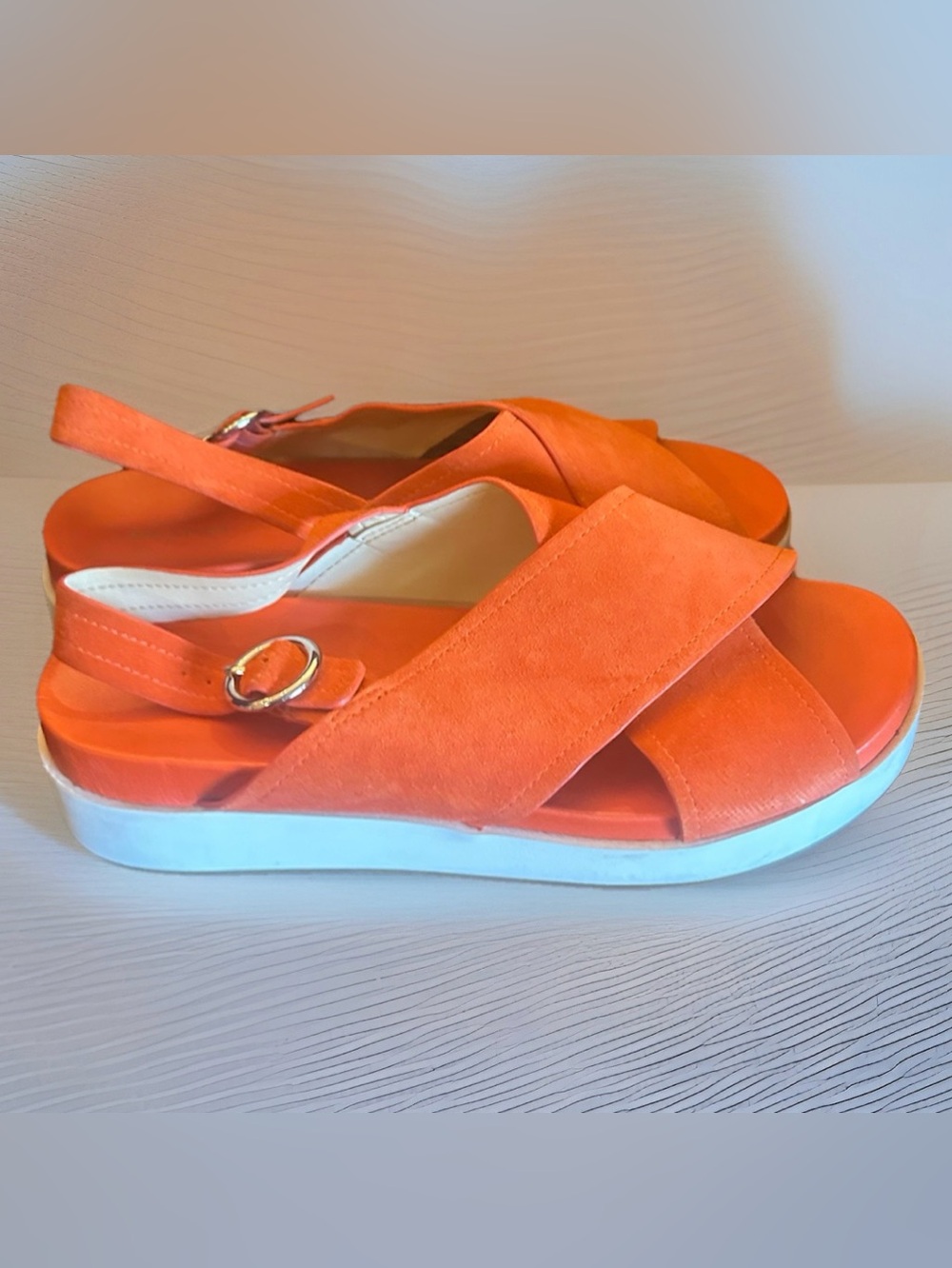 Via Spiga Orange Sued Sandals Crisscross Strap White Platform Sole Women's 10 - Picture 6 of 9